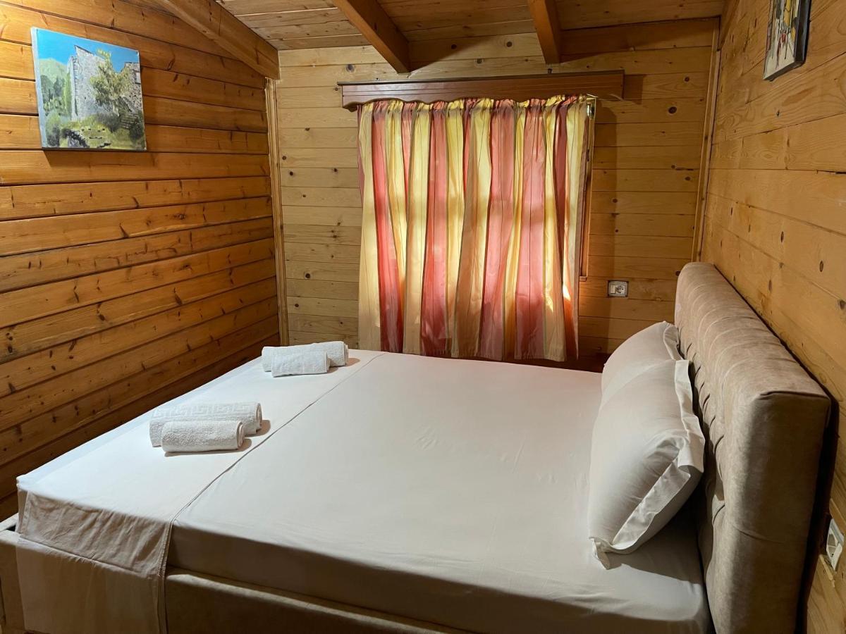 Uji I Panjes Llogara Villa Vlorë Eksteriør bilde